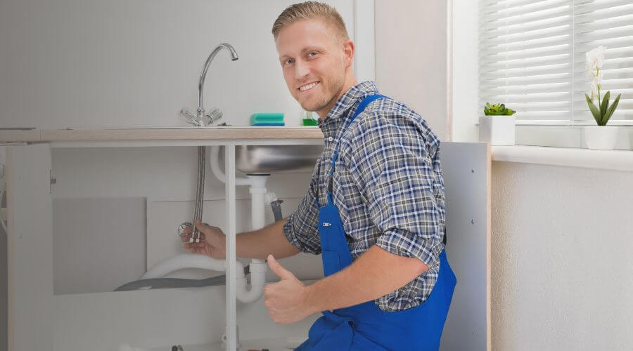 Local water heater installation in Chester, IL